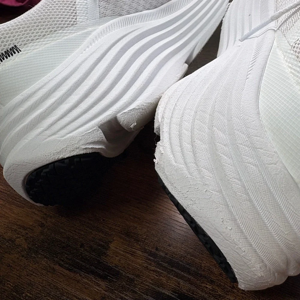 Skechers Max Cushioning Elite White Mesh Running Shoes Womens 8.5